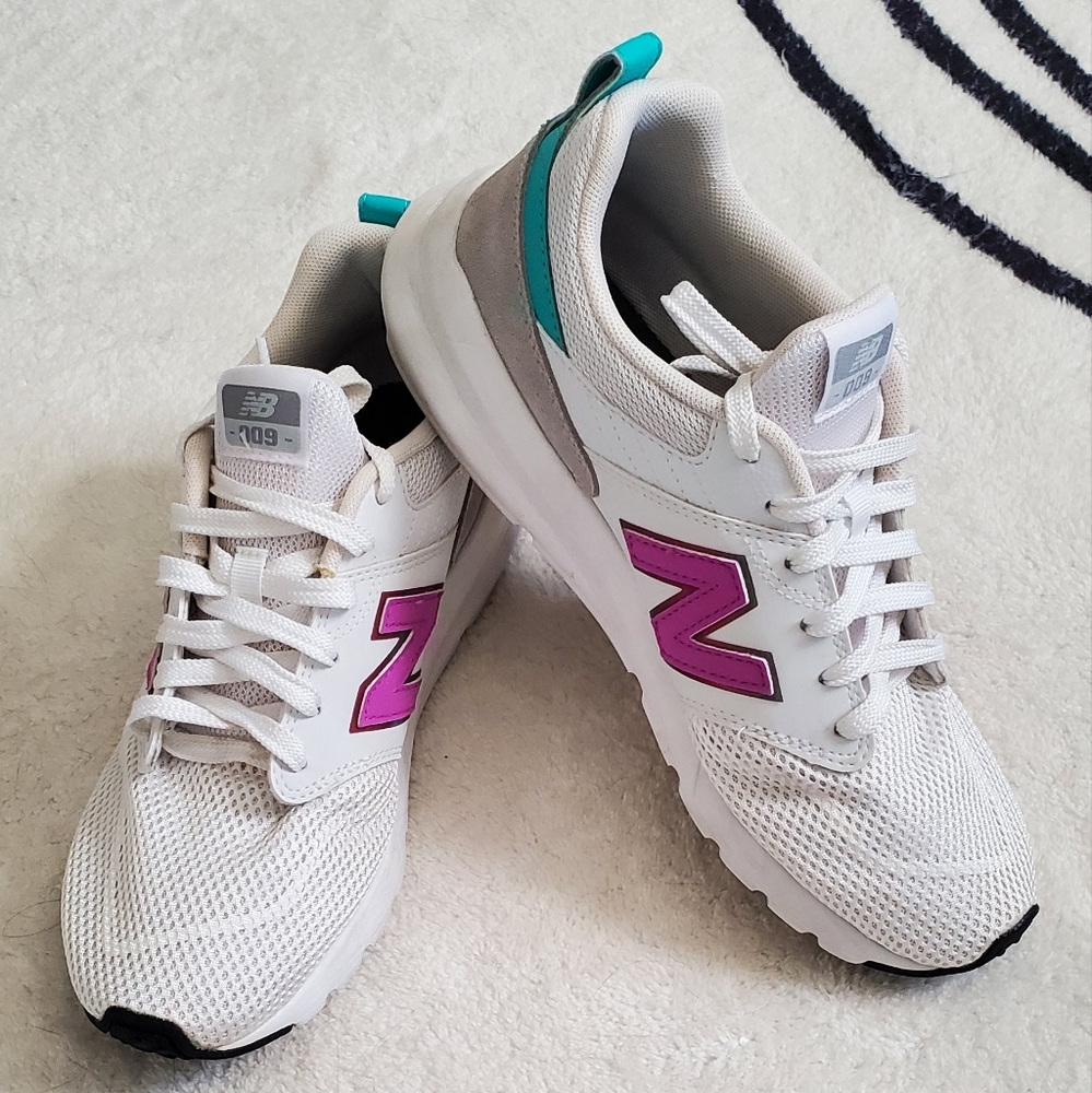 New Balance Classic Women's 009 series